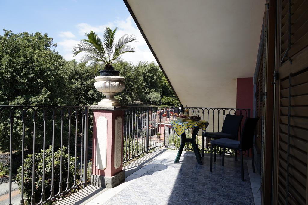 Villa Esclusiva Con Piscina Privata E Vista Etna ザッフェラーナ・エトネーア エクステリア 写真
