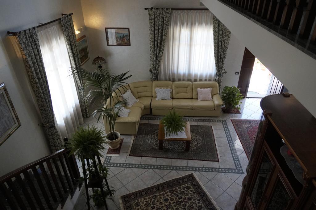 Villa Esclusiva Con Piscina Privata E Vista Etna ザッフェラーナ・エトネーア エクステリア 写真