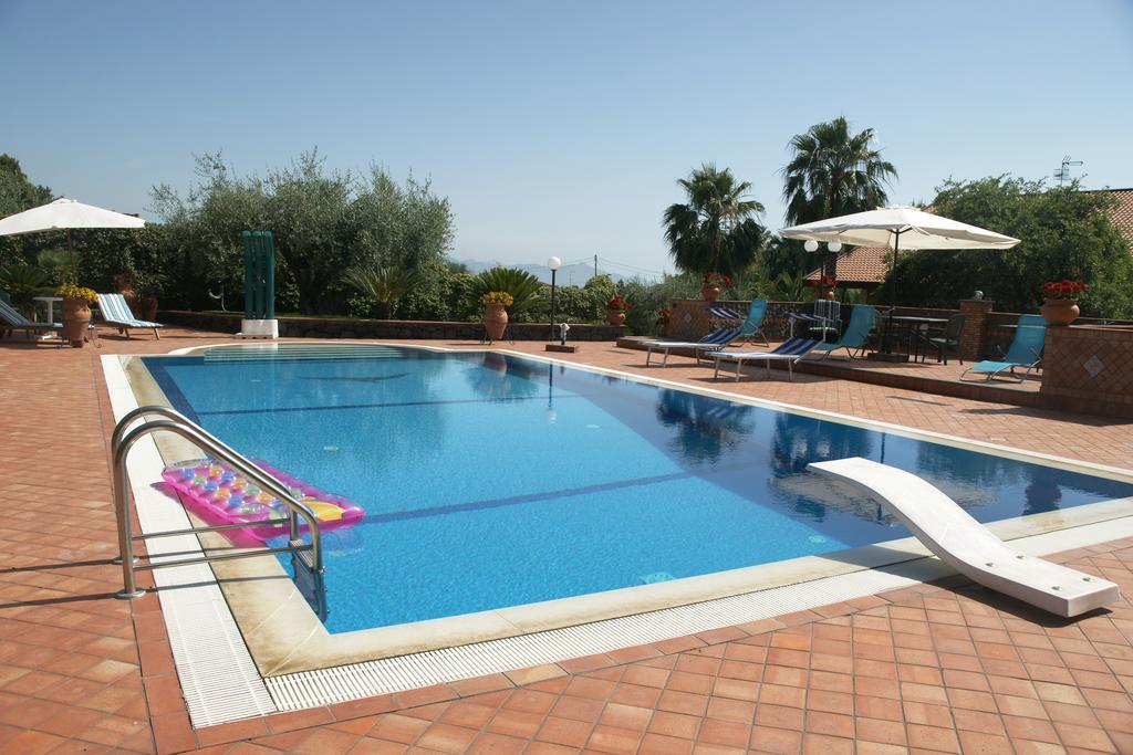 Villa Esclusiva Con Piscina Privata E Vista Etna ザッフェラーナ・エトネーア エクステリア 写真